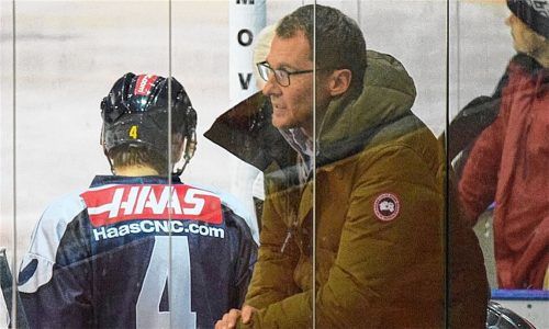 Coach Rainer Zerwesz hat noch viel Arbeit vor sich. Foto  Paolo del Grosso