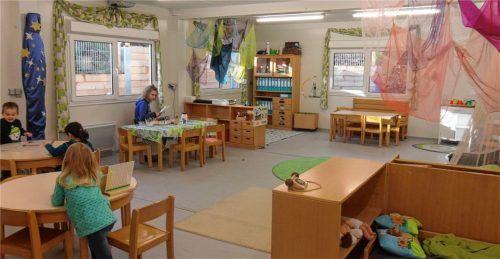 Das neue Raummodul (Container) des Kindergartens von innen: Die 19 Kinder der Glühwürmchengruppe durften ihren neuen Gruppenraum gleich mitgestalten.Foto ai