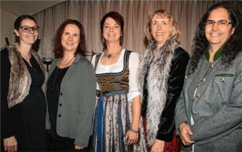 Der neue UHD-Vorstand: Daniela Kellerer, Christine Budde, Susanne Schaffer, Marianne Partenhauser und Johanna Mathäser (von links). Fotos re