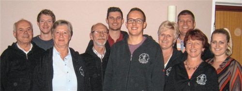 Der neue Vorstand der SG Soyen (von links): Josef Machl, Christian Mittermaier, Karin Machl, Ulrich Feist, Hans-Georg Kern, Christian Schechtl, Regina Rampfl, Robert Rampfl, Martha Reich und Verena Rampfl.Foto  PRIVAt