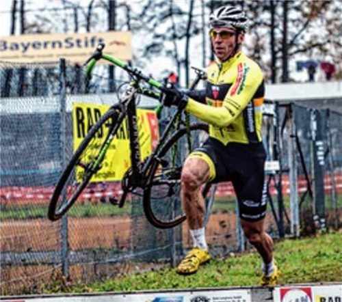 Der Rosenheimer Robert Gorgos gewann die Masters- Klasse in Nürnberg.