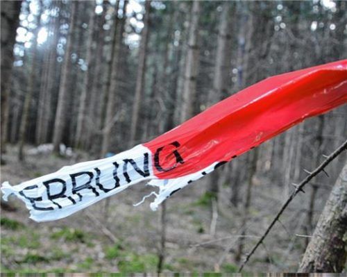 Die Ermittlungen am Fundort der Frauenleiche sind offenbar abgeschlossen.Foto  salzeder