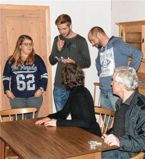 Die Laienspielgruppe probt bereits.