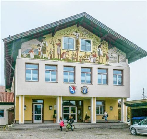 Die Mittelschule Unterwössen erhält eine sozialpädagogische Fachkraft für 25 Wochenstunden. Foto  Flug