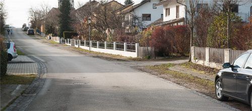 Die Stellplätze am Straßenrand werden nun auch auf dem Papier eingetragen.Foto  Günster