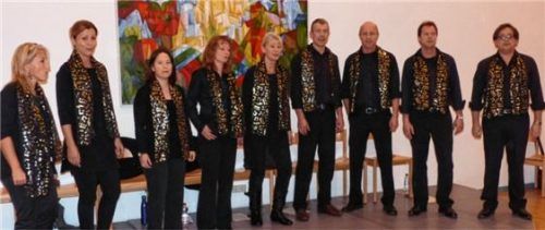 Die „VOKAROS“ mit ihrer Leiterin Kerstin Müller (links).