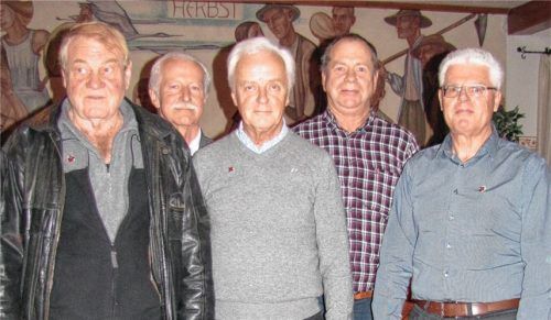 Ehrungen für langjährige Treue beim Jahrtag des Feuerwehrvereins Mietraching