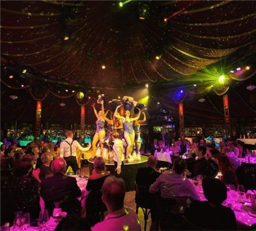 Ein Erlebnis für alle Sinne ist die Show in Schubecks teatro.