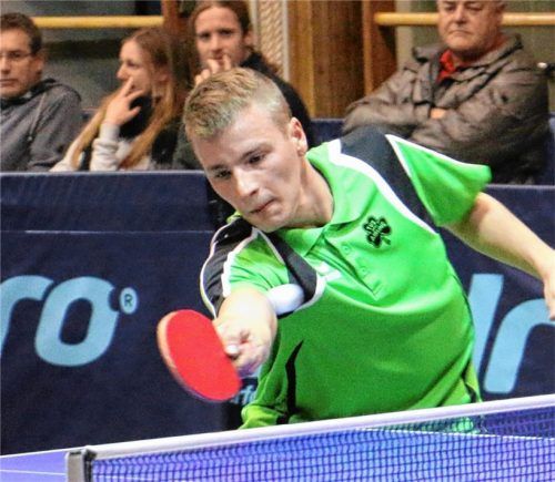 Ersatzspieler Viktor Ferencz ließ eine gute Gelegenheit aus, Bad Aibling im Spiel zu halten. Foto  Erlich