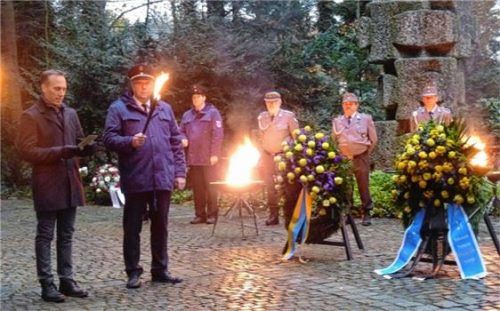 „Frieden ist ein fragiles Gut“, sagte Bürgermeister Robert Pötzsch beim Volkstrauertag.fis