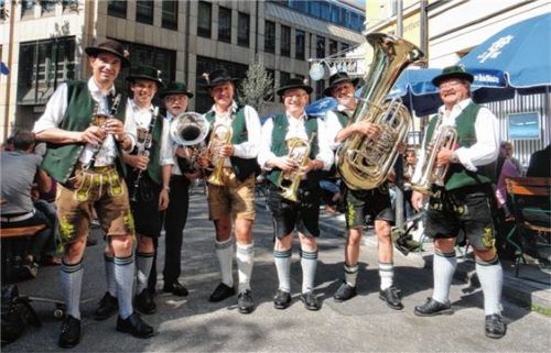 Heimatklänge bei den „Saitensprüngen“