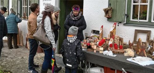 Heimische Künstler an zahlreichen Ständen