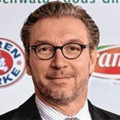 Projektmanager verlässt das Haus