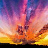 Inferno am Abendhimmel