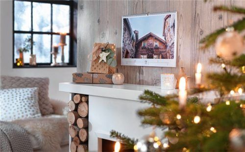 Jeden Monat ein anderes Motiv – auch selbst gestaltete Fotokalender sind ein beliebtes Weihnachtspräsent. Foto djd/Cewe/Fotolia/Thinkstock