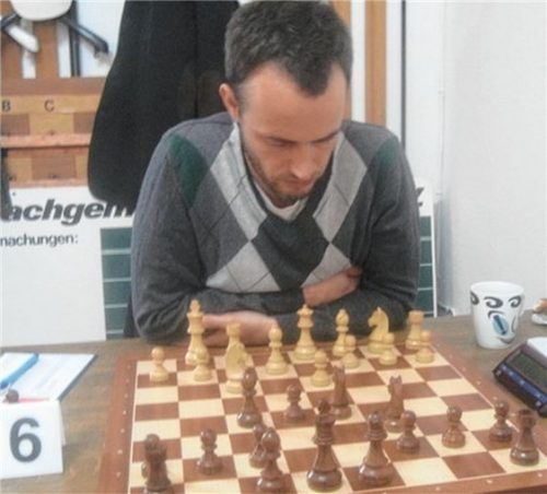 Jochen Maurer sorgte mit seinem Sieg für die zwischenzeitliche Führung gegen Nürnberg II. Endstand 4:4.