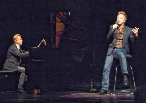 Max Müller und sein Pianist Volker Nemmer fanden immer den richtigen Ton. Foto  Füchtner