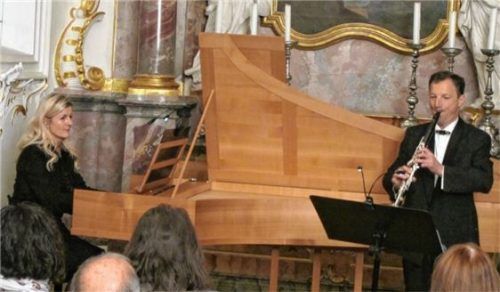 Musikalische Freuden in der Abtskapelle St. Nikolaus: Klarinette (Tamas Puskas) trifft auf Cembalo (Andrea Wittmann) in Werken klassischer Musik.