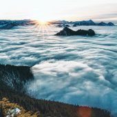 Mystische Eindrücke bei der Abendwanderung in der Chiemgauer Bergwelt