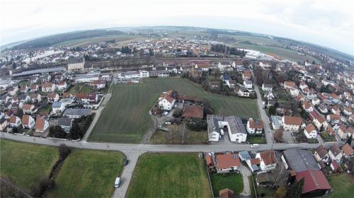 Neues Wohnbaugebiet: Die Stadt hat Grundstücke nördlich der Birkenstraße gekauft, will dieses Gebiet für Wohnraum zur Verfügung stellen.Foto Maximilian Baumgartner