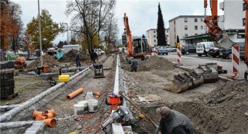 Nicht nur ein neuer Halteplatz für den Bus, auch ein neuer Gehweg wird an der Wendelsteinstraße angelegt. Foto ru