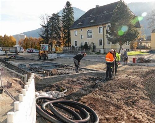Noch ist es eine Baustelle, aber einzelne Elemente des Platzes sind bereits erkennbar. Fotos Hoffmann
