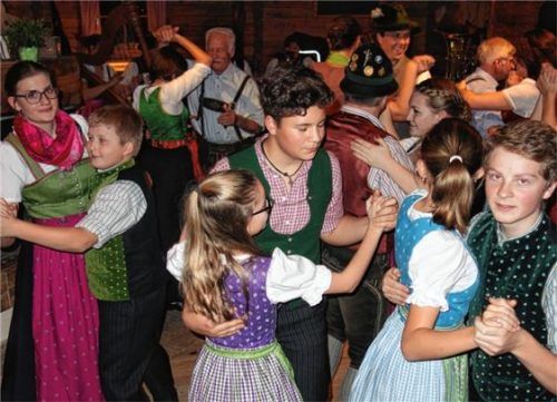 Schöner Kathreintanz in Reit im Winkl