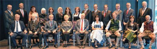 Sparkasse ehrt zahlreiche Mitarbeiter für ihre langjährige Treue