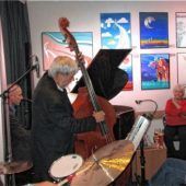 Farbige Gedanken auf Papier und Karton