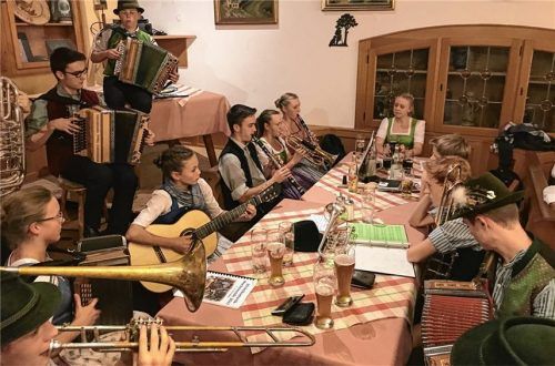 Volksmusikseminar findet großen Anklang