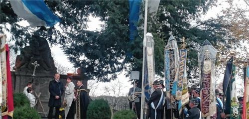 Volkstrauertag feierlich begangen