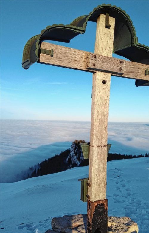 Watteartiger Wolkenteppich erfreut Wandersleut‘