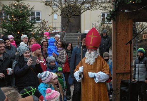 28. Adventsmarkt: Alles für einen guten Zweck