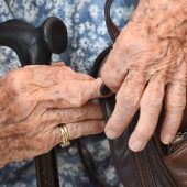 Menschen könnten bis zu 140 Jahre alt werden