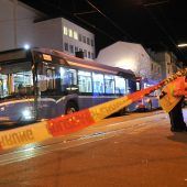 Betrunkener von Bus überrollt