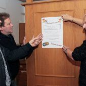 Viele helfende Hände gegen Einsamkeit