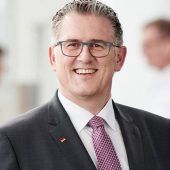 Zwölf Martins und nur eine Angela