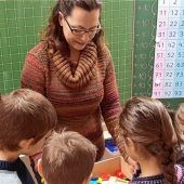 Verein „Sonnenstern“ übergab Materialboxen für Kinder an den Kolbermoorer Grundschulen