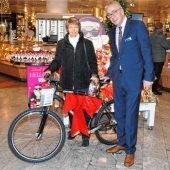 Karstadt-Kundin gewinnt Mountainbike