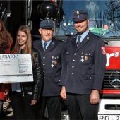 2000-Euro-Spende für Feuerwehr Thansau