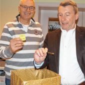 Zwei Gewinner dürfen einkaufen