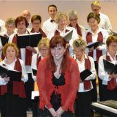 Achental-Chor meistert erstes Adventskonzert mit neuer Dirigentin