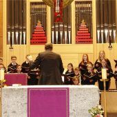 „Altöttinger“ erwärmen mit ihrer Musik die Herzen