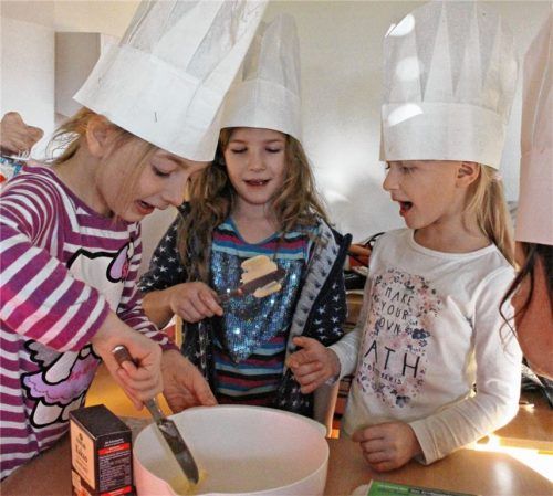 Backaktion im Kinderhaus „Purzelbaum“ Hohenthann
