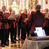 Besinnliche Stunde in der Erhartinger Pfarrkirche