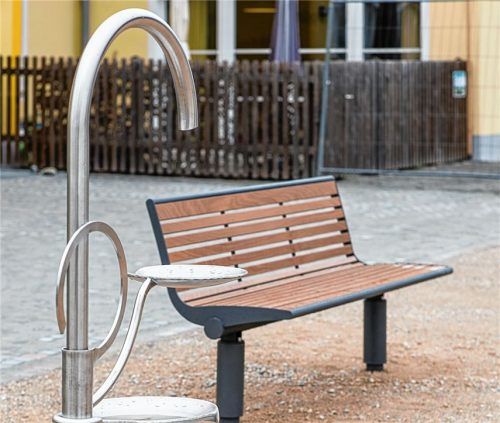 Blickfang am neuen Dorfplatz