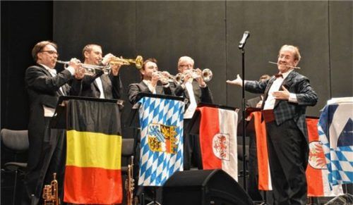 Bob Ross (rechts) und seine Bläser.Foto Schlecker