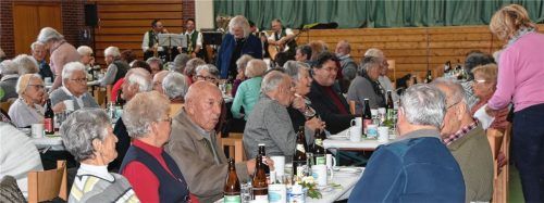 Bunter Nachmittag für Raublinger Senioren