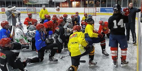 Damit die Nachwuchsmannschaften des EHC bereits eine Woche früher auf dem Eis trainieren können, übernimmt die Stadt 80 Prozent der Fahrtkosten zu umliegenden Eishallen. Im Aiblinger Stadion ist es – wie berichtet – schwer umsetzbar, frühzeitig Eis zur Verfügung zu stellen. Foto EHC
