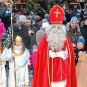 Nikolaus, Los-Aktion und Uraufführung